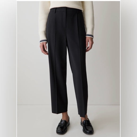 Reitmans Pants - Reitmans Black Tapered Dress Pants – Size 12 – Pleated Front – Stretch